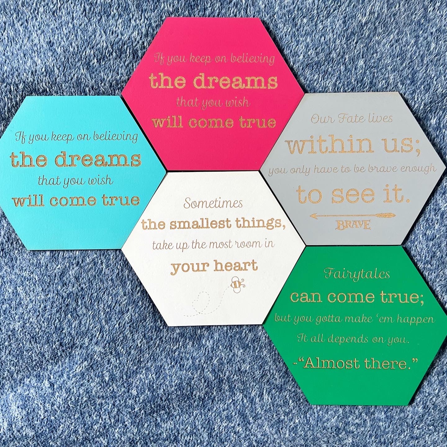 Colour Quote Hexagon